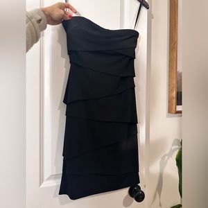 Black Strapless Tiered Mini Dress - size 2 - White House Black Market